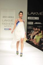 Model walk the ramp for Archana Kocchar Show at lakme fashion week 2012 Day 5 in Grand Hyatt, Mumbai on 6th March 2012 (10).JPG